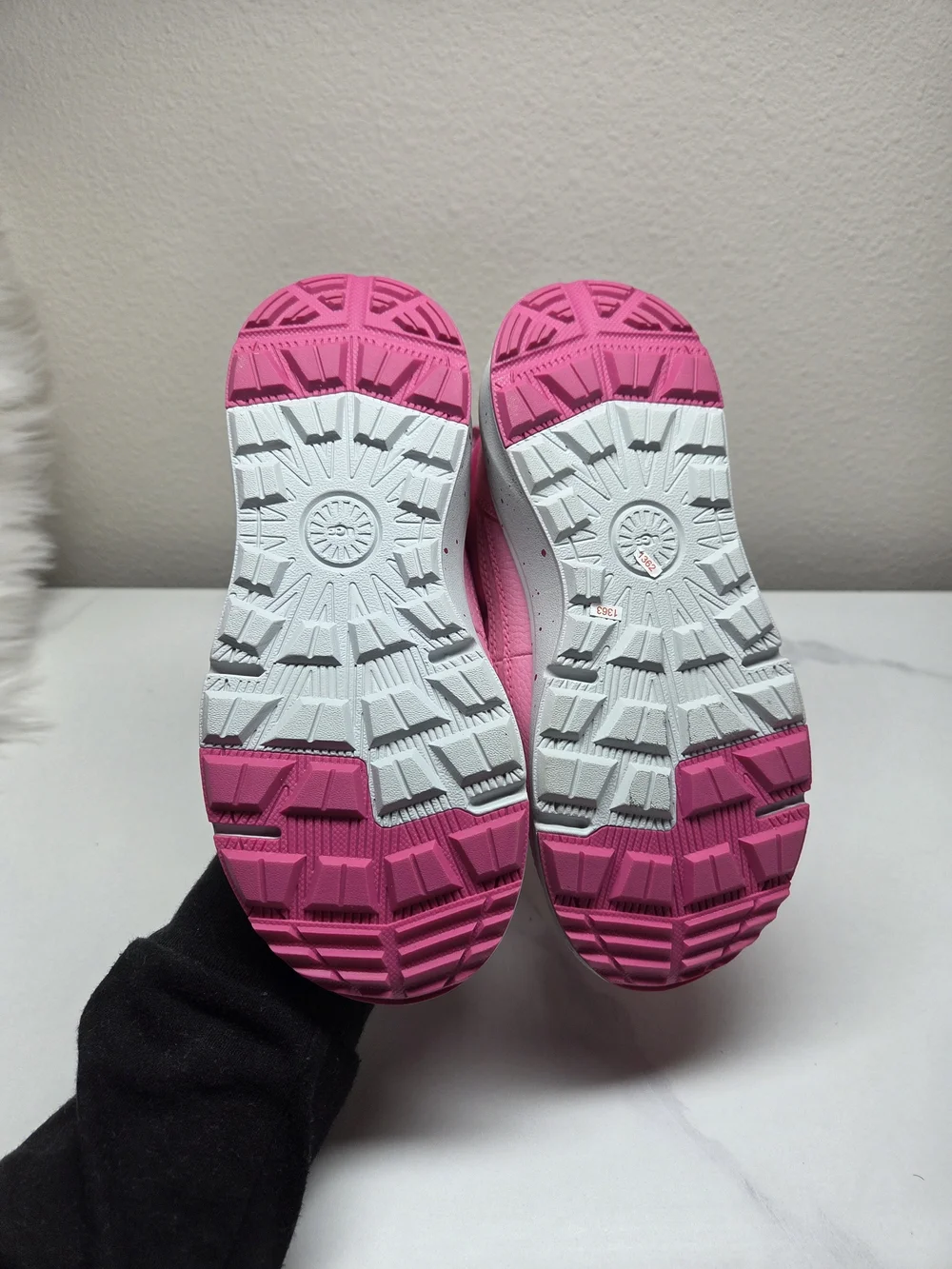 UGG Dannie Weather Waterproof Boots Sachet Pink Berry Kids Size 13 NWOB
